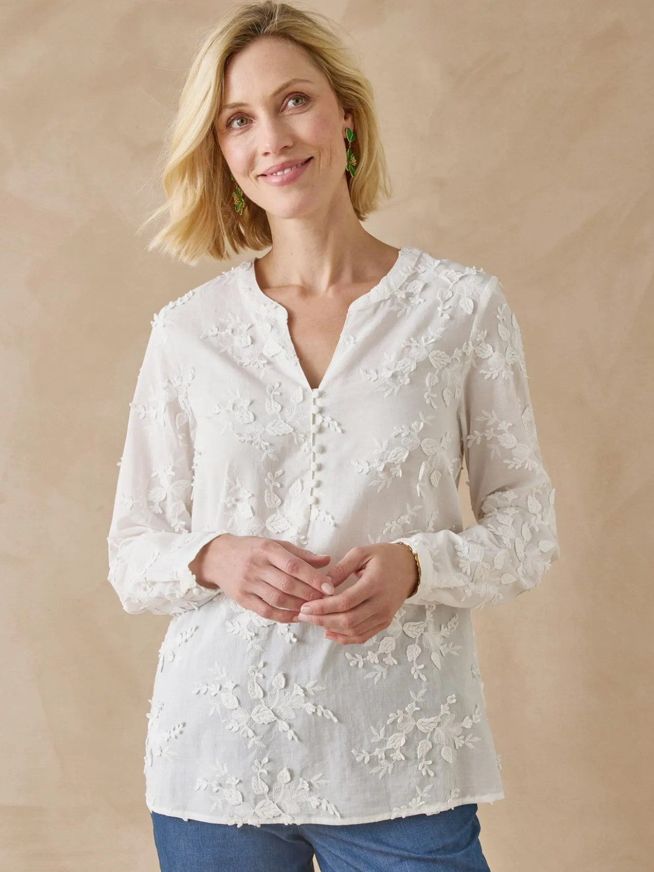 Blouse brodée