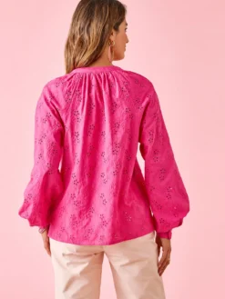 Blouse en broderie anglaise