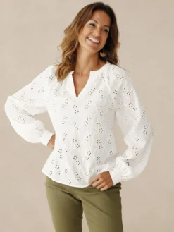 Blouse en broderie anglaise