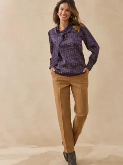 Blouse en satin avec lavallière
