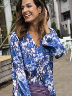 Blouse fluide encolure V