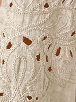 Blouse manches brodées