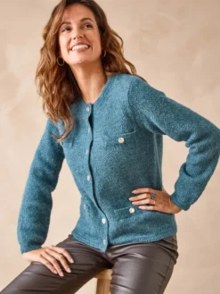 Cardigan chic