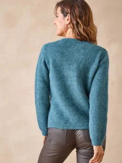 Cardigan chic