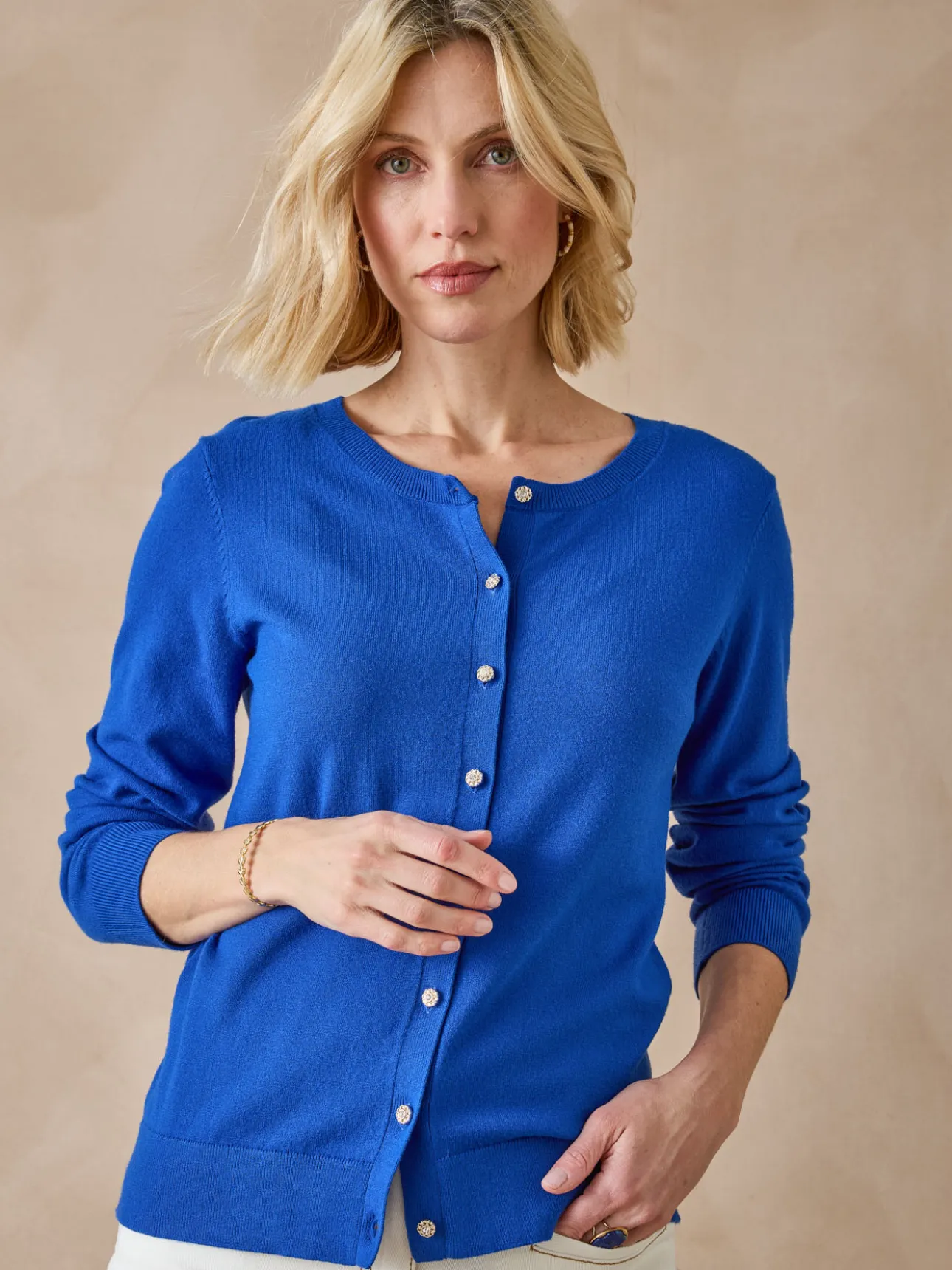 Cardigan élégant boutons-bijoux