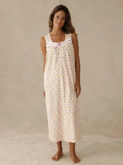 Chemise de nuit fleurs à bretelles