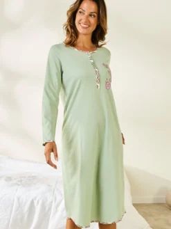 Chemise de nuit forme liquette