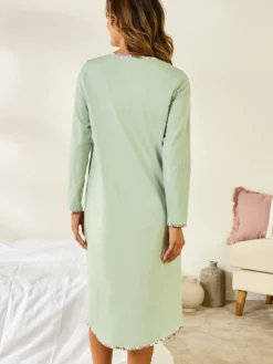 Chemise de nuit forme liquette