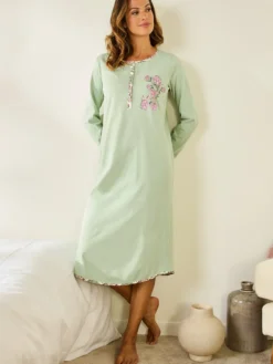 Chemise de nuit forme liquette
