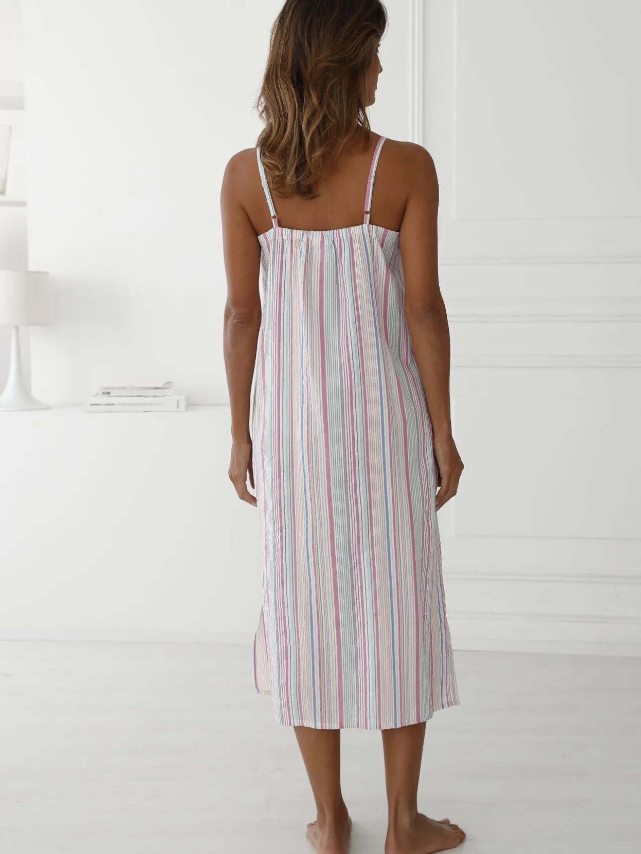 Chemise de nuit légère fines bretelles