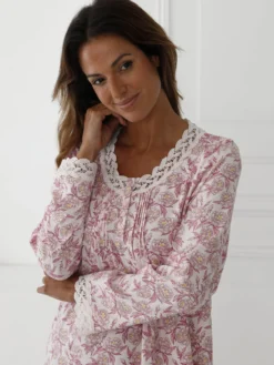 Chemise de nuit longue détails macramé