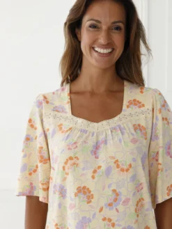 Chemise de nuit manches papillon