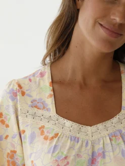 Chemise de nuit manches papillon