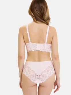Culotte haute dentelle et microfibre