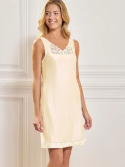 Fond de robe satiné longueur 105 cm