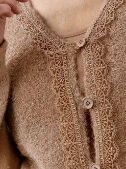 Gilet avec galon dentelle