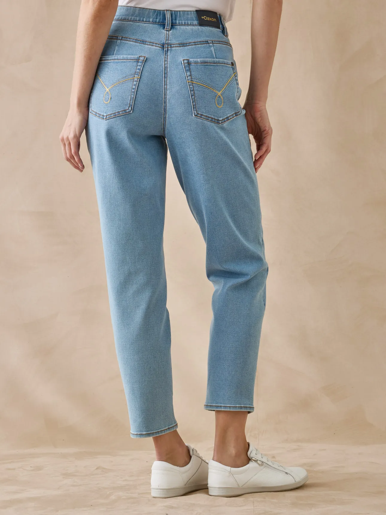 Jean 7/8ème coupe Mom