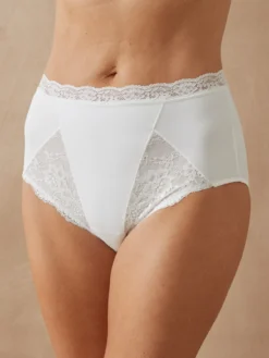 Lot 2 culottes gainantes avec dentelle
