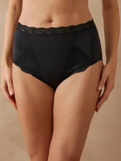 Lot 2 culottes gainantes avec dentelle