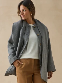 Manteau court écharpe amovible