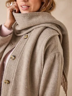 Manteau court écharpe amovible