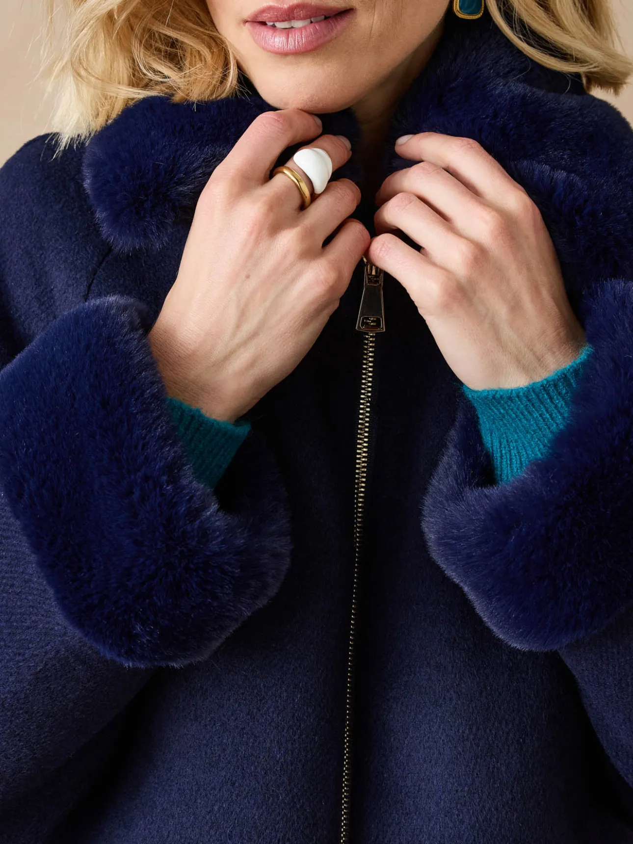 Manteau court coupe ample