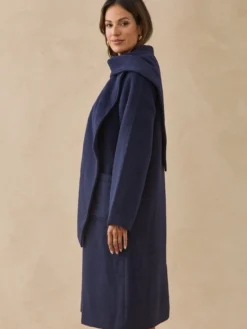 Manteau long avec écharpe amovible