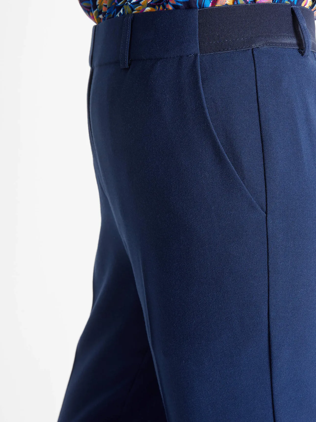 Pantalon entièrement élastiqué