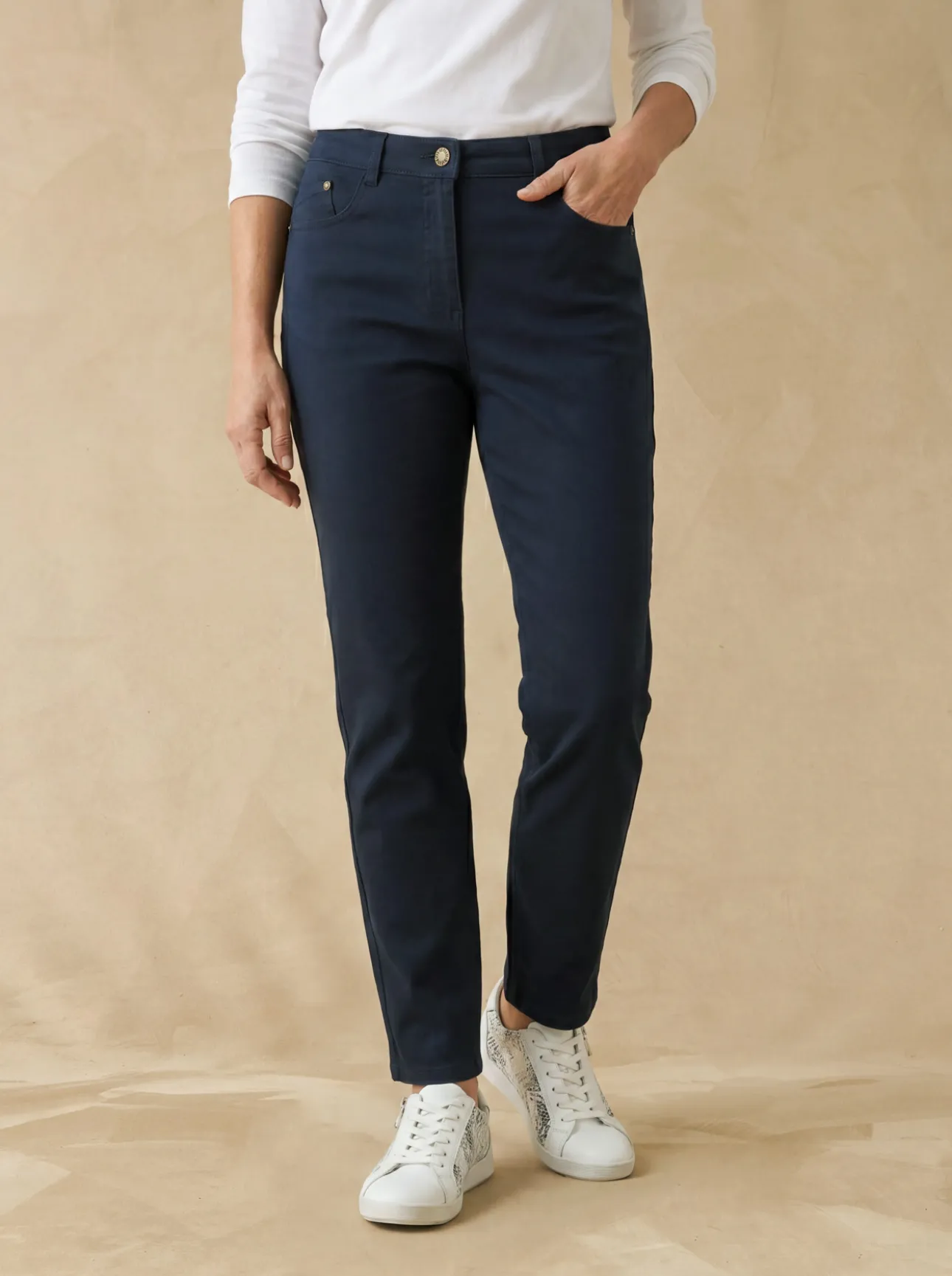 Pantalon 5 poches coupe droite