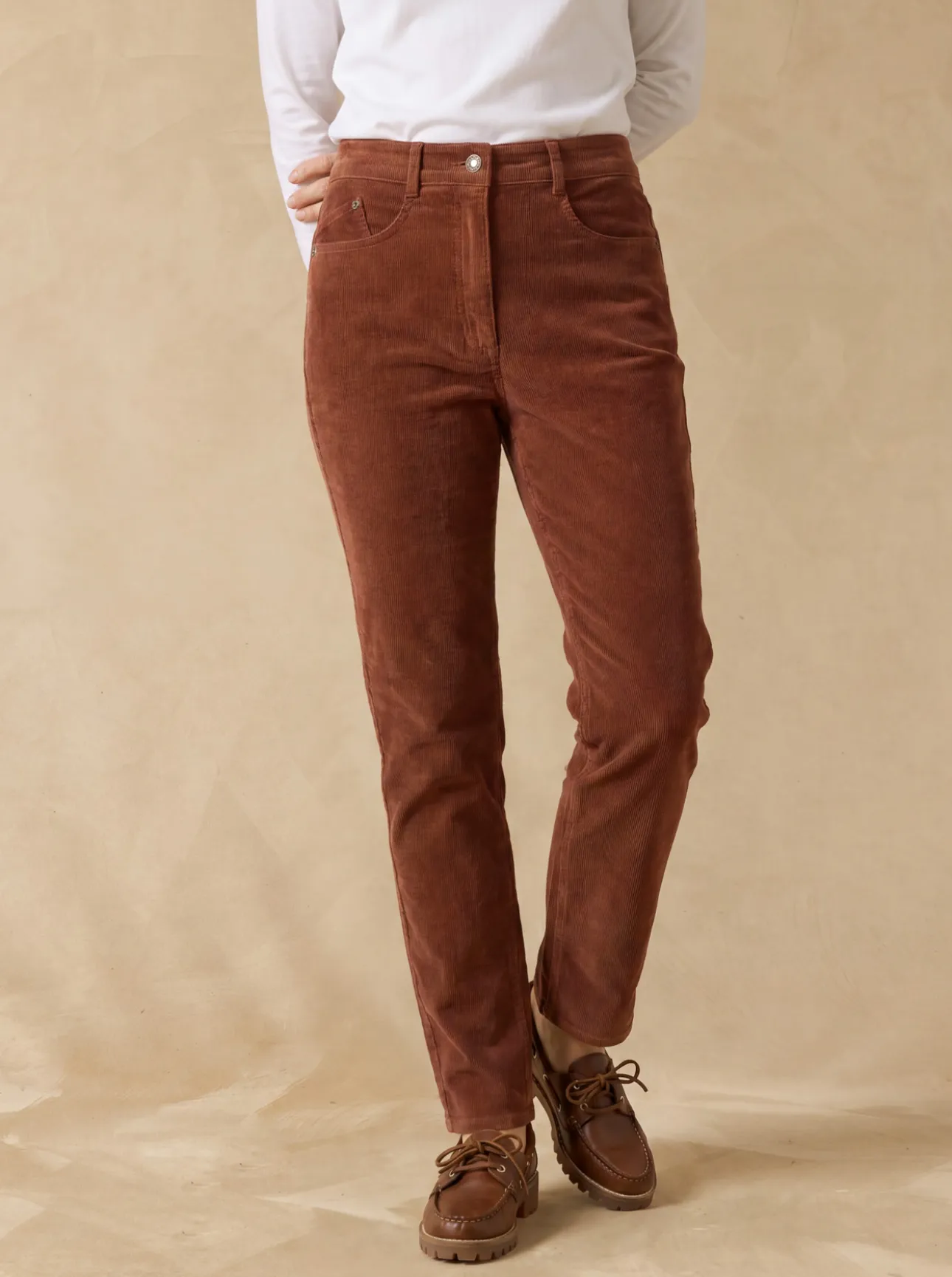 Pantalon velours côtelé coupe droite