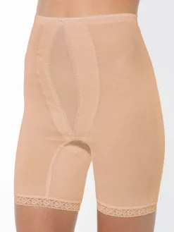 Panty à plastron ventral gainant