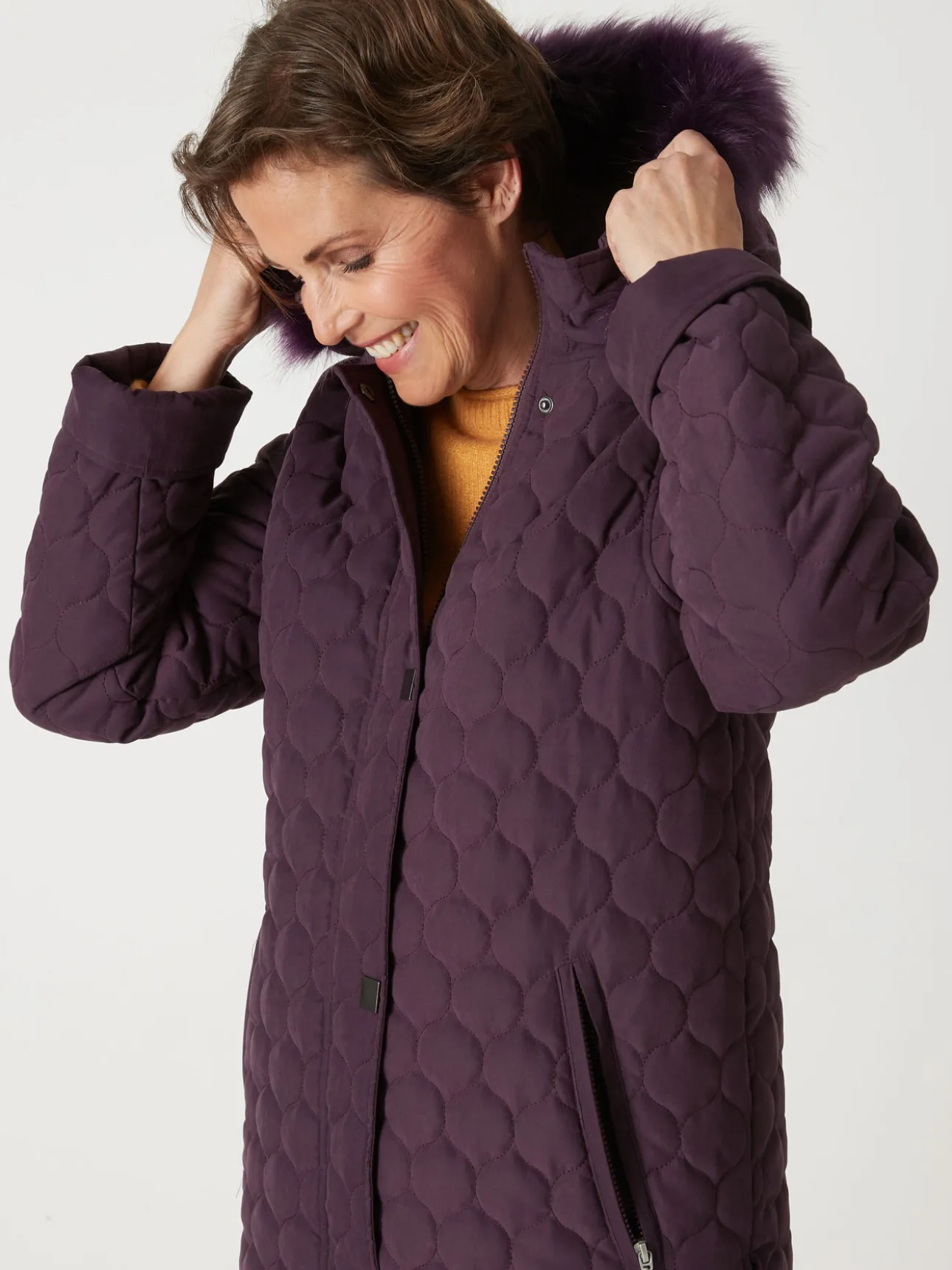 Parka matelassée courte en microfibre