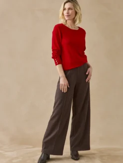 Pull boutons-bijoux aux manches