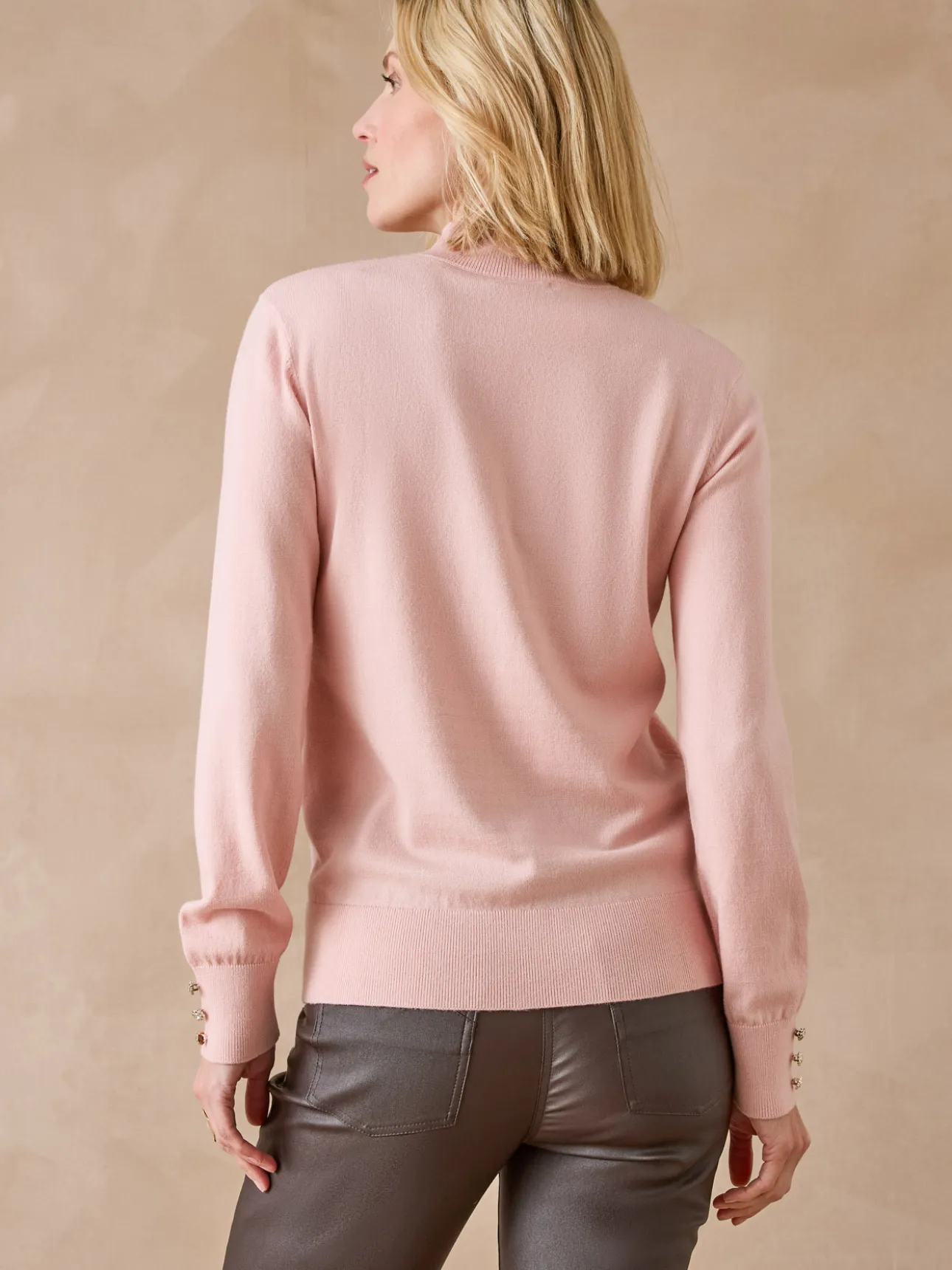 Pull col montant