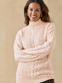 Pull col montant en maille fantaisie