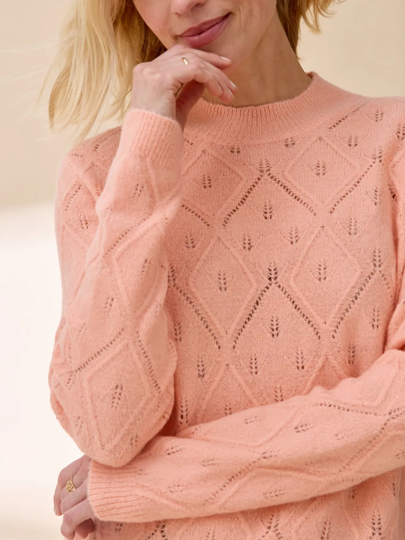 Pull col montant maille ajourée