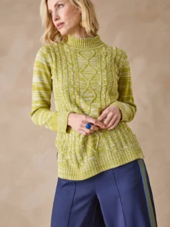 Pull col montant maille torsadée