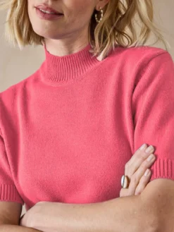 Pull col montant manches courtes