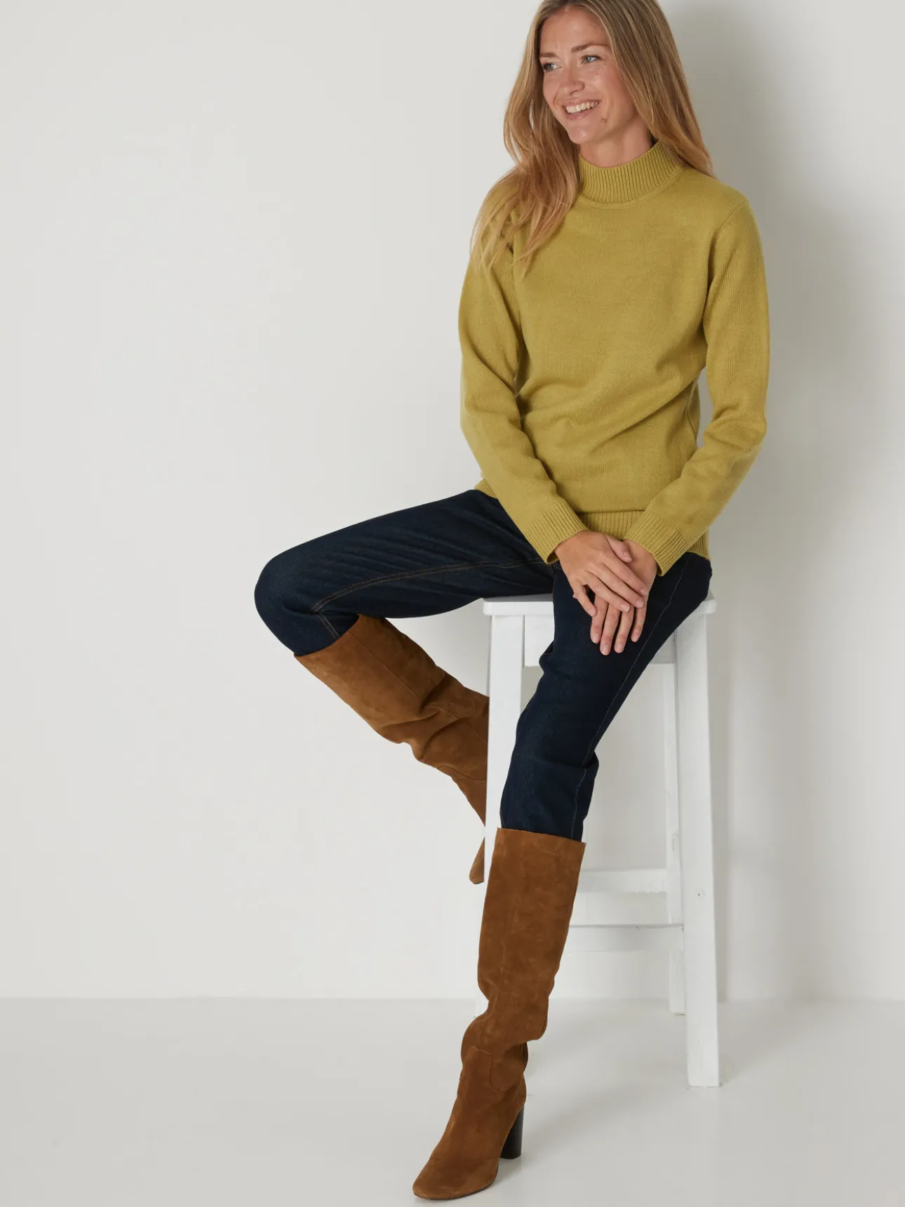 Pull col montant manches longues