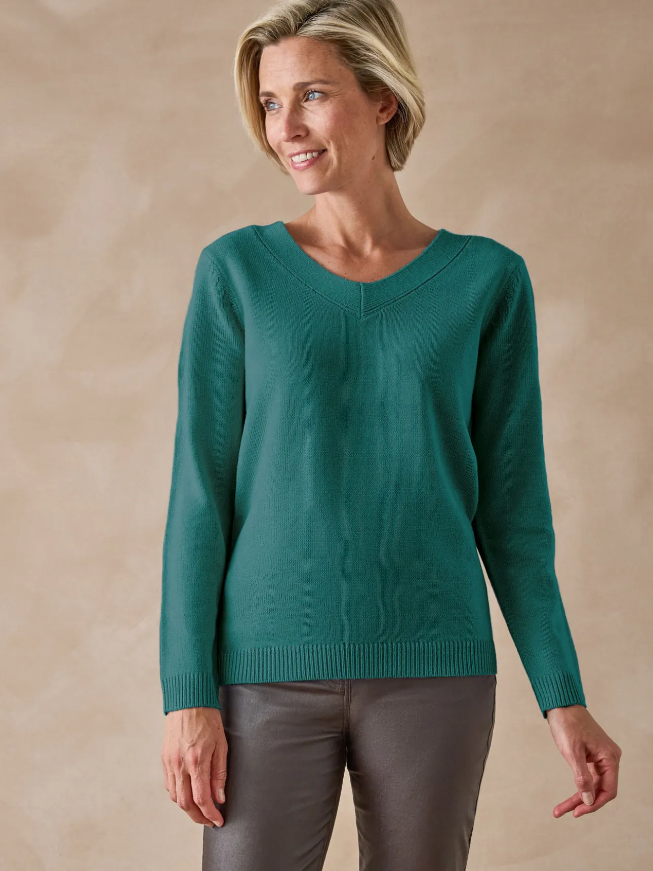 Pull encolure V manches longues