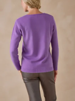Pull encolure V manches longues