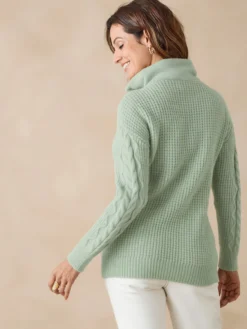 Pull en maille fantaisie col zippé