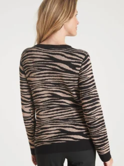 Pull jacquard
