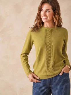 Pull jeux de mailles et torsades