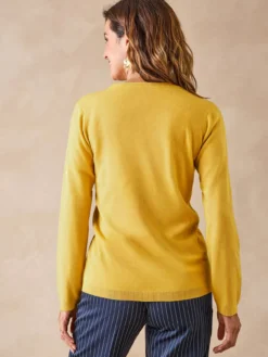 Pull jeux de mailles et torsades