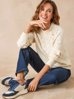 Pull maille fantaisie col montant