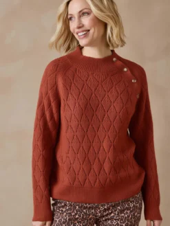 Pull maille fantaisie col montant