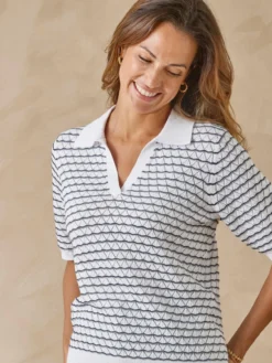 Pull maille fantaisie et jeux de rayures