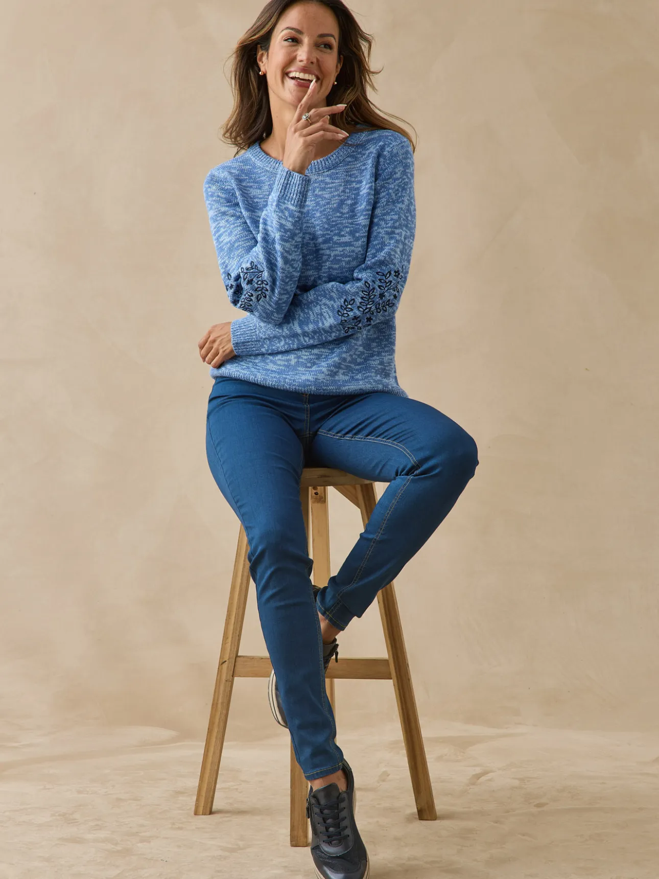 Pull manches brodées