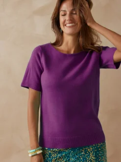 Pull manches courtes encolure ronde